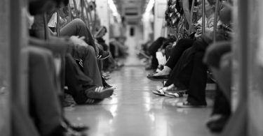 Passageiros no metrô